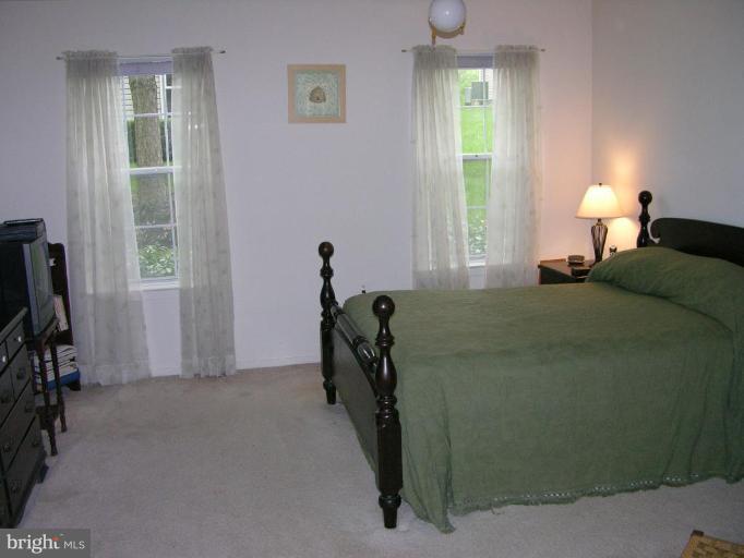 7826 Harrowgate Circle, Unit 117A Springfield, VA 22152 - Photo 10 of 11 Bedroom #1