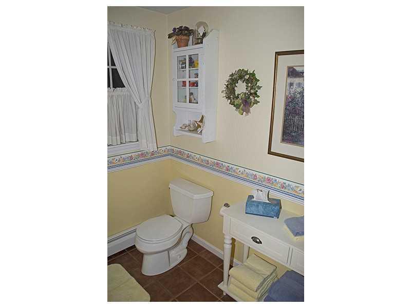 38 Valley Road Cumberland, ME 04021 - Photo 13 of 15 Bathroom.