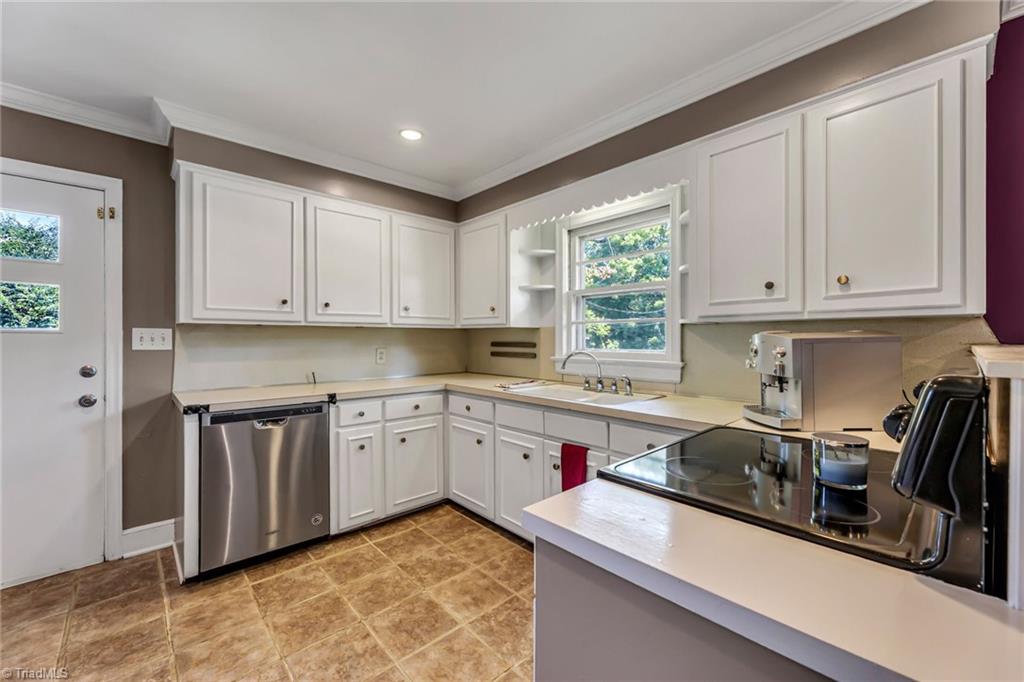 513 Spruce Street High Point, NC 27262 - Photo 12 of 28 Gallery Image 12