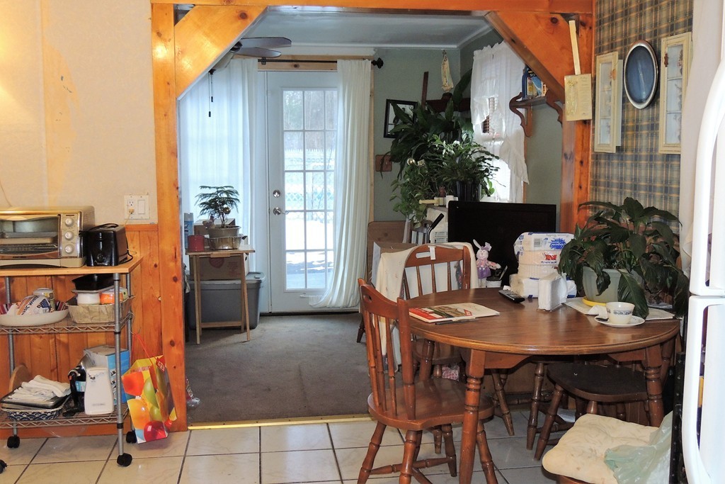 45 Vincent Street Springfield, MA 01129 - Photo 6 of 23