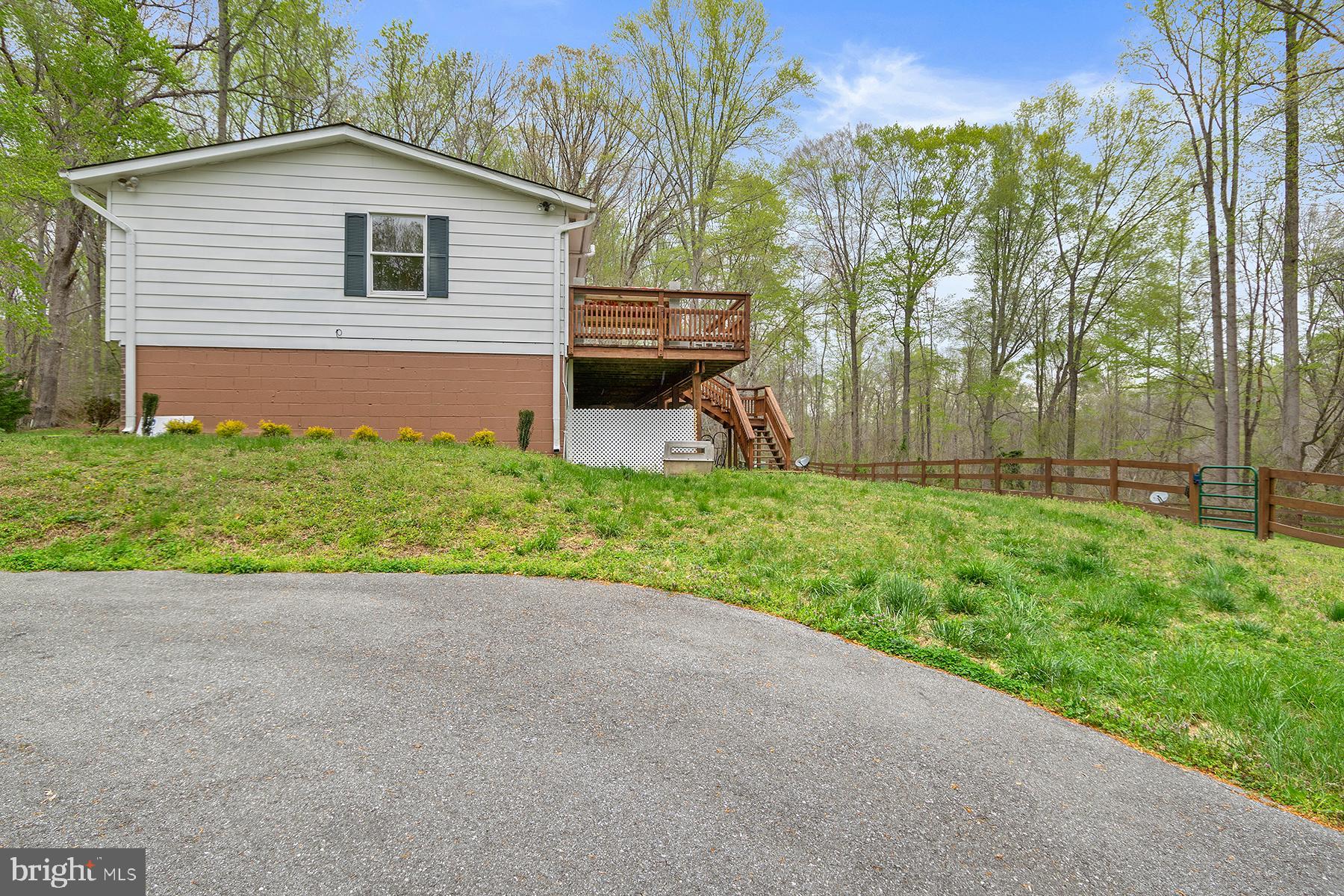 14100 Molly Berry Road Brandywine, MD 20613 - Photo 4 of 42
