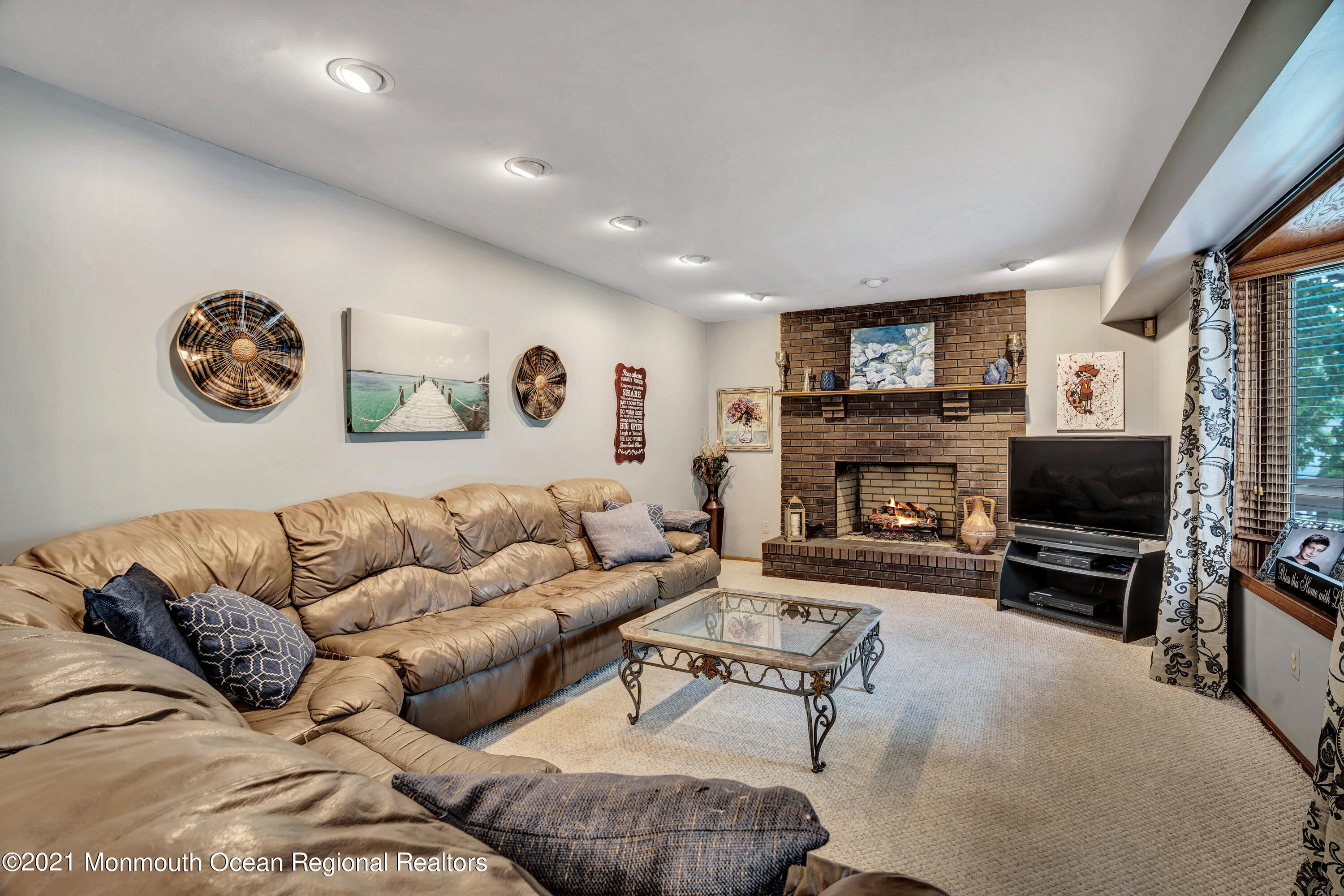 9 Wilfred Road Manalapan, NJ 07726 - Photo 5 of 23 012_dsc03562
