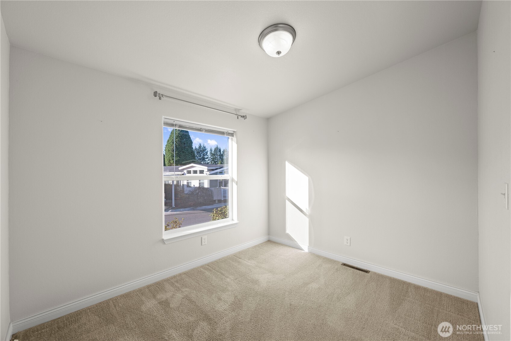 23825 15th Avenue Southeast, Unit 186 Bothell, WA 98021 - Photo 21 of 36