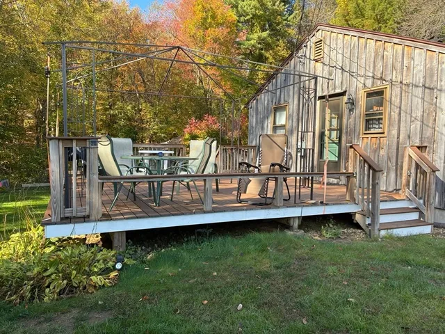 a view of an entryway