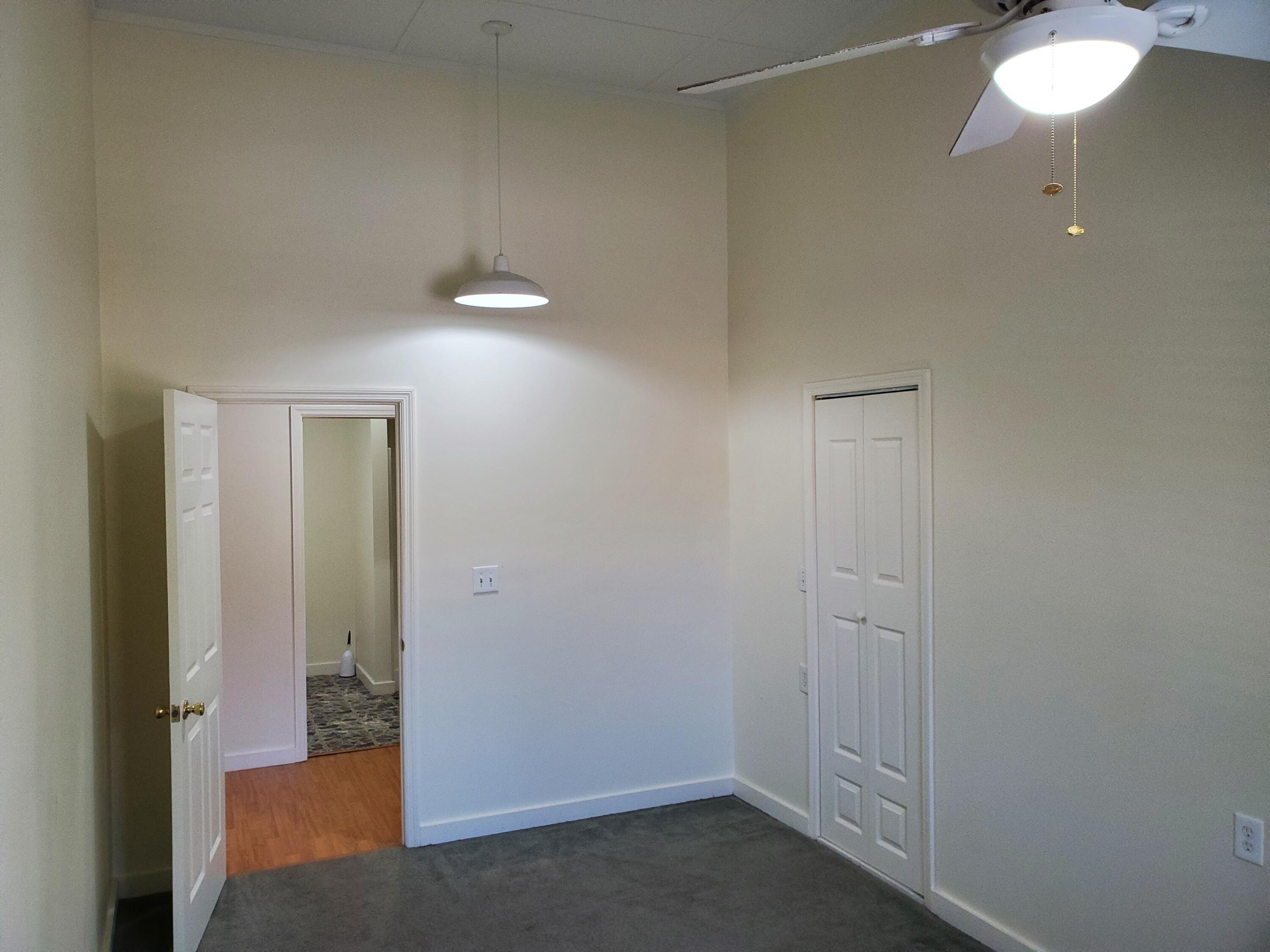 354 Old Cemetery Road Jamestown, SC 29453 - Photo 7 of 25 Bedroom Entry