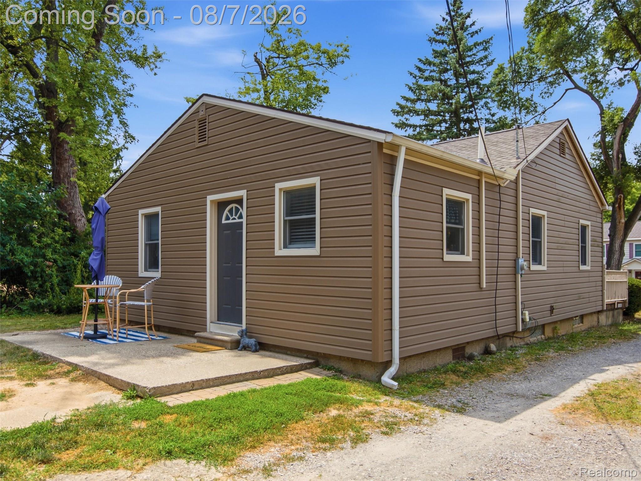 3077 York Road Rochester, MI 48309 - Photo 34 of 48 43-DSC08431.jpg
