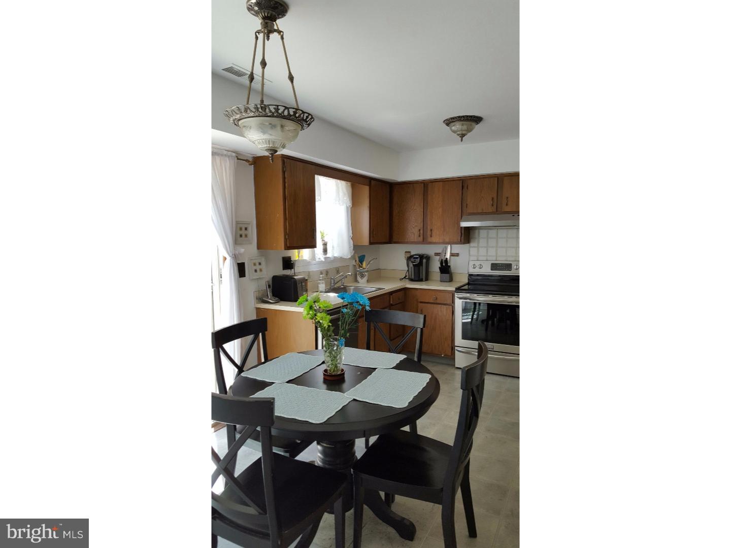 248 Greenview Road Yardley, PA 19067 - Photo 4 of 23 Kitchen