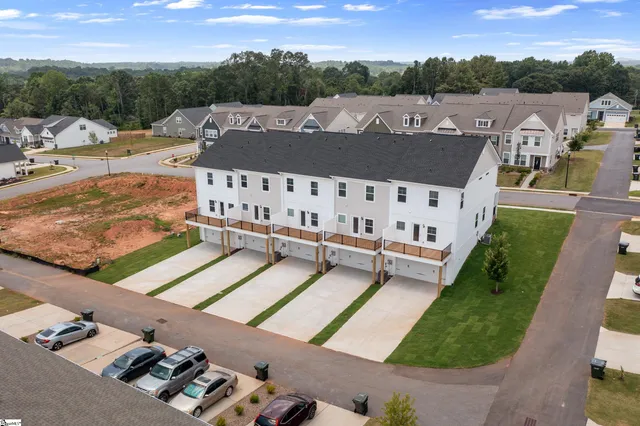 $334,900 | 33 Leander Drive, Greer, SC 29651