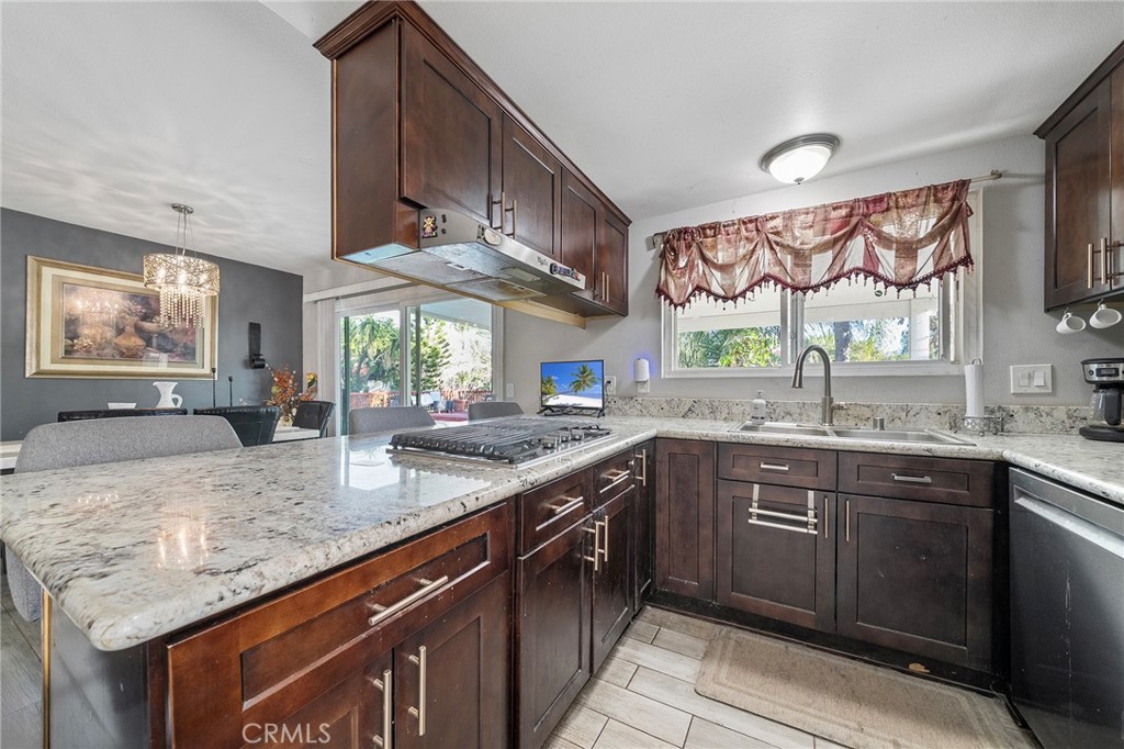 364 Vesuvius Drive Brea, CA 92823 - Photo 15 of 40 Kitchen