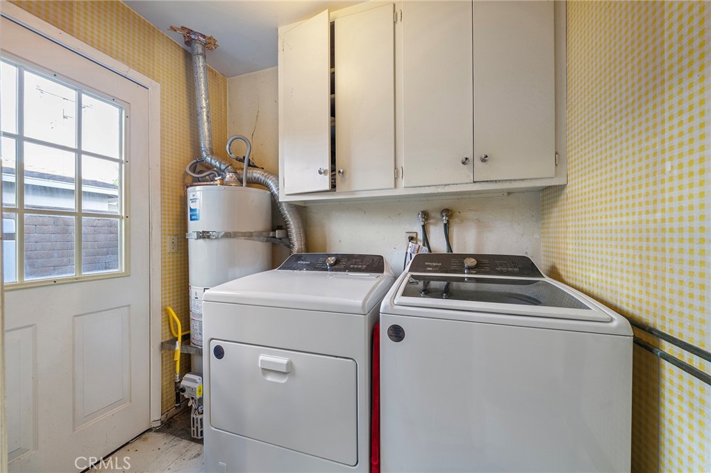 364 Vesuvius Drive Brea, CA 92823 - Photo 22 of 40 Laundry Room