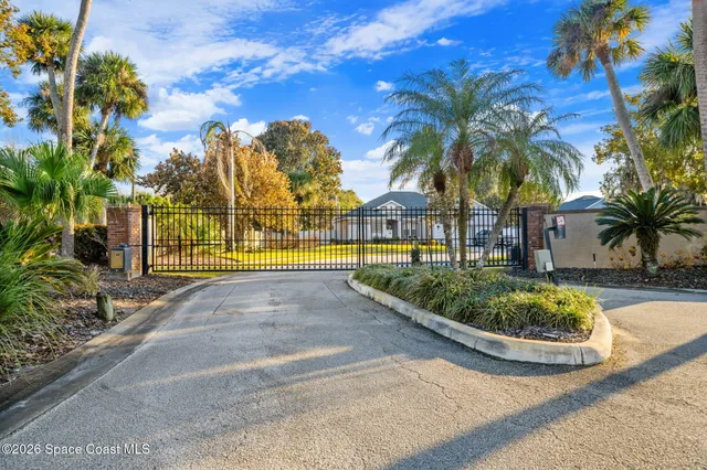 $695,900 | 360 Treasure Lagoon Lane, Merritt Island, FL 32953