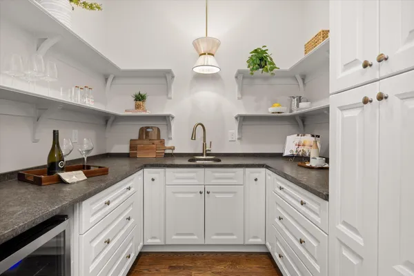 $984,700 | Undisclosed Address, Chattanooga, TN 37409