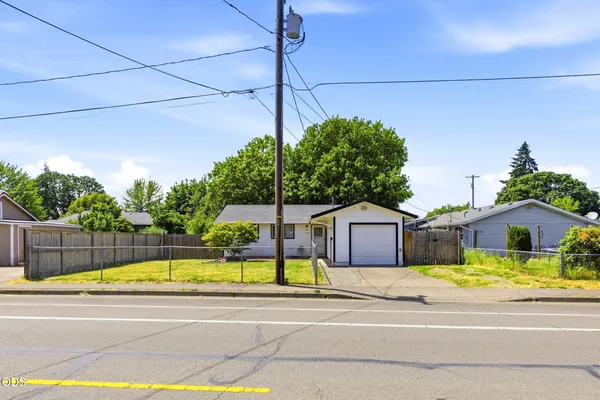 $340,000 | 130 Northeast Geary Street, Albany, OR 97321
