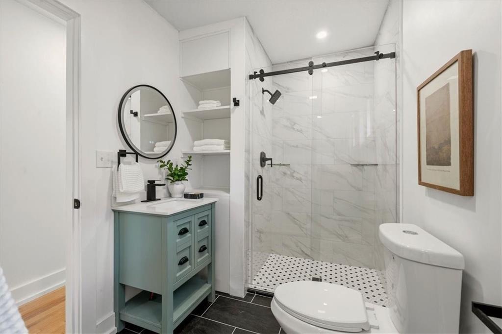 4011 State Line Road Kansas City, MO 64111 - Photo 12 of 22 Gallery Image 12