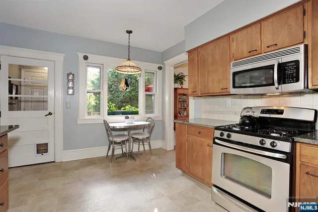 $799,000 | 471 Maple Avenue, Glen Rock, NJ 07452