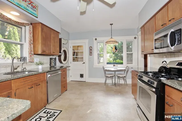 $799,000 | 471 Maple Avenue, Glen Rock, NJ 07452