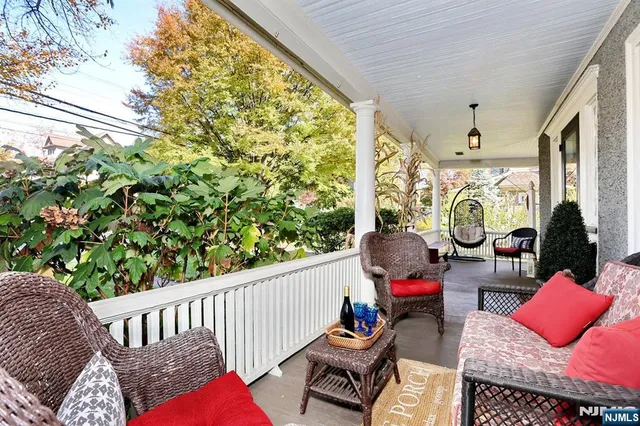 $799,000 | 471 Maple Avenue, Glen Rock, NJ 07452