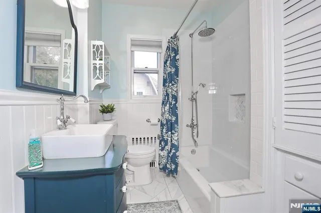 $799,000 | 471 Maple Avenue, Glen Rock, NJ 07452