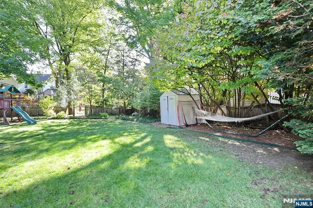 $799,000 | 471 Maple Avenue, Glen Rock, NJ 07452