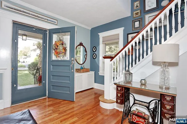 $799,000 | 471 Maple Avenue, Glen Rock, NJ 07452