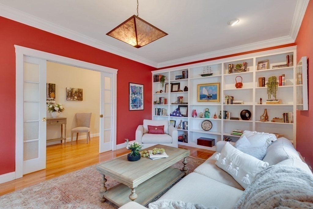 39 Lawton Road Needham, MA 02492 - Photo 8 of 40