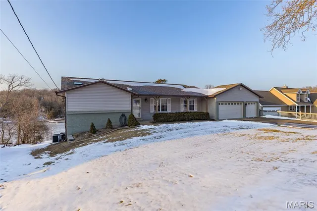 $459,900 | 617 Marseilles Drive, Bonne Terre, MO 63628