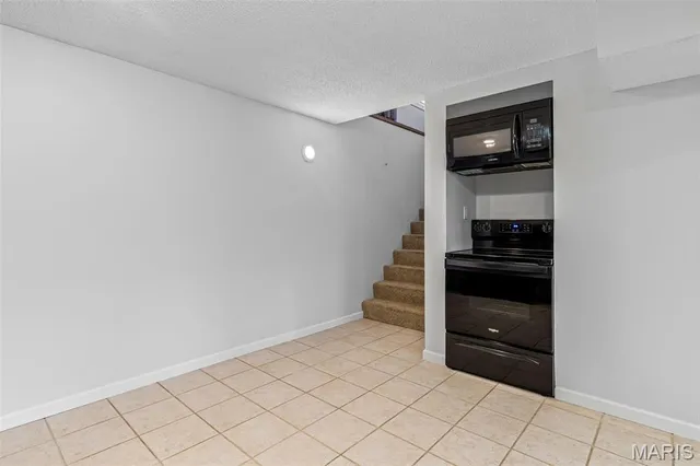 $459,900 | 617 Marseilles Drive, Bonne Terre, MO 63628