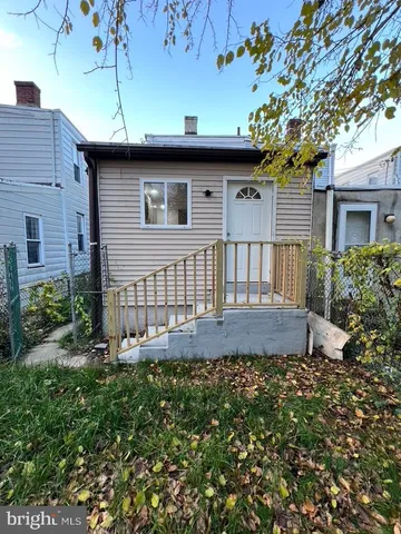 $169,900 | 2117 West 4th Street, Chester, PA 19013