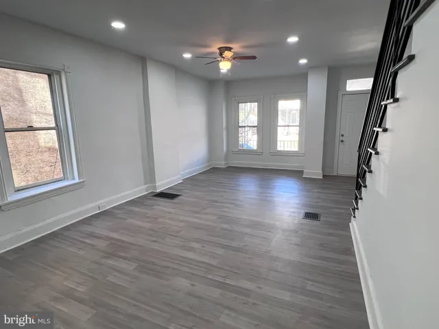 $169,900 | 2117 West 4th Street, Chester, PA 19013