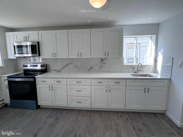 $169,900 | 2117 West 4th Street, Chester, PA 19013