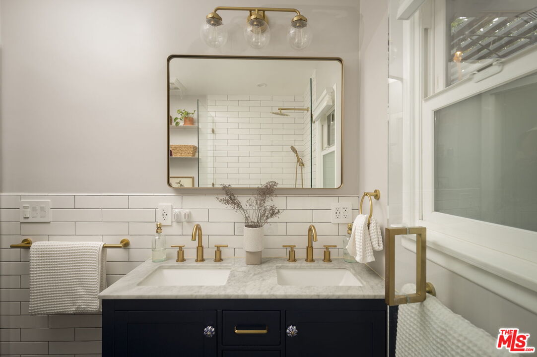 2731 Delor Road Los Angeles, CA 90065 - Photo 13 of 29