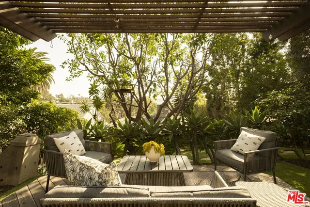 $999,000 | 2731 Delor Road, Los Angeles, CA 90065