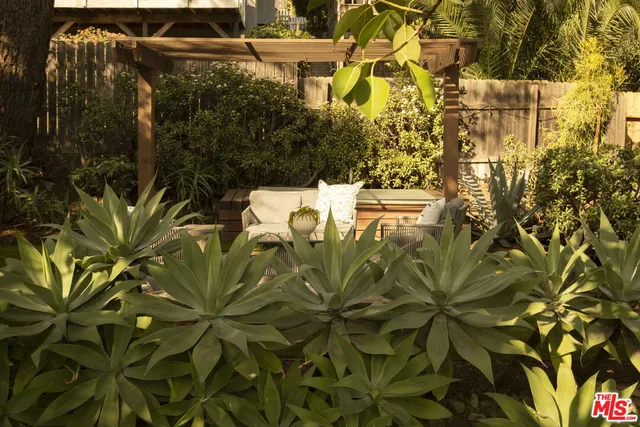 $999,000 | 2731 Delor Road, Los Angeles, CA 90065