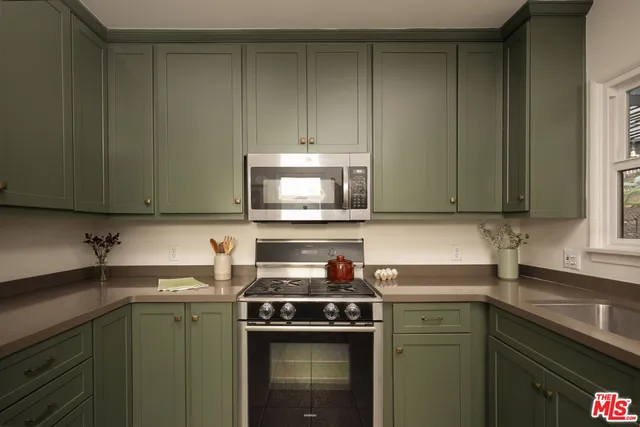 $999,000 | 2731 Delor Road, Los Angeles, CA 90065