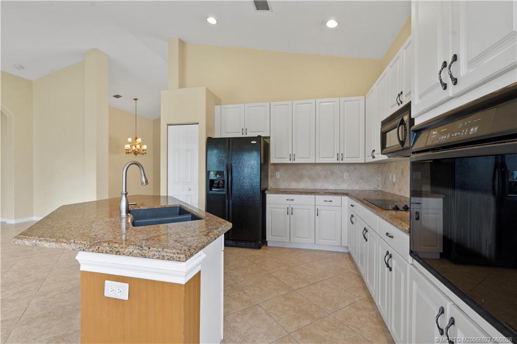 2968 Southeast Racoon Way Stuart, FL 34997 - Photo 11 of 39