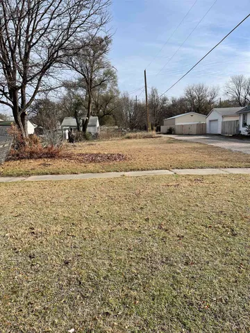 $4,900 | 1110 South Hiram Avenue, Wichita, KS 67213