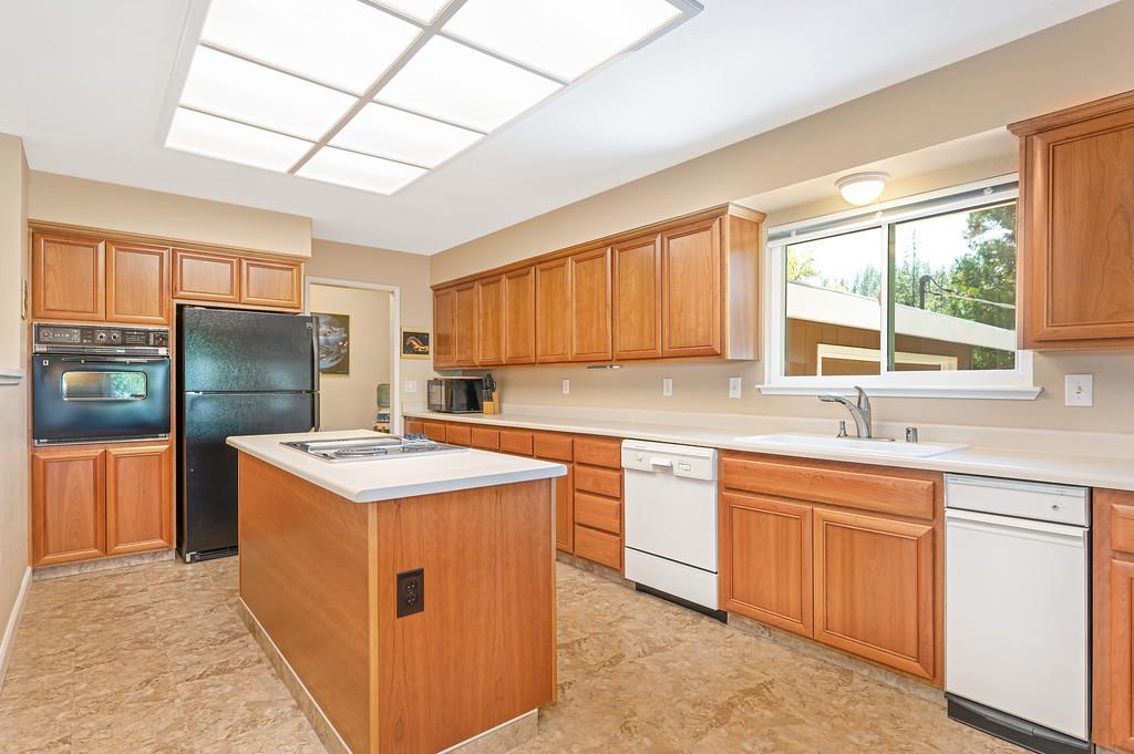 12956 Aqueduct Grove Road Pine Grove, CA 95665 - Photo 19 of 42