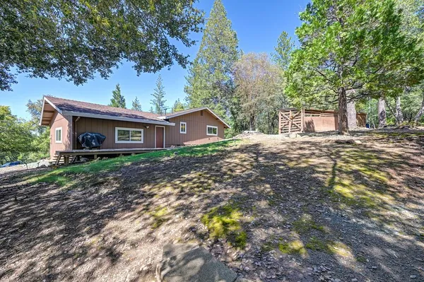 $399,000 | 12956 Aqueduct Grove Road, Pine Grove, CA 95665