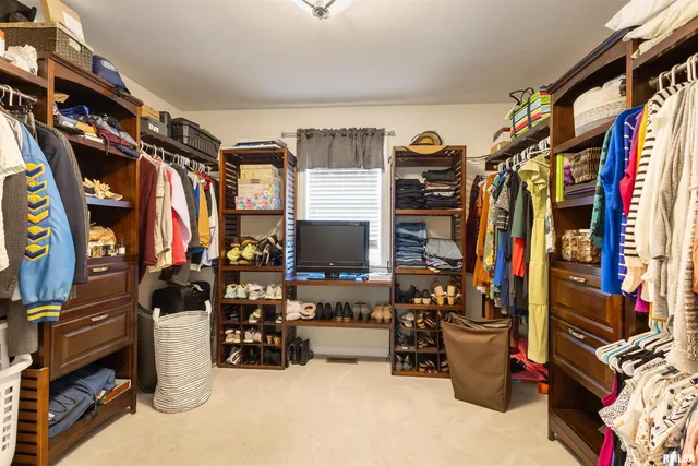 a view of walk in closet