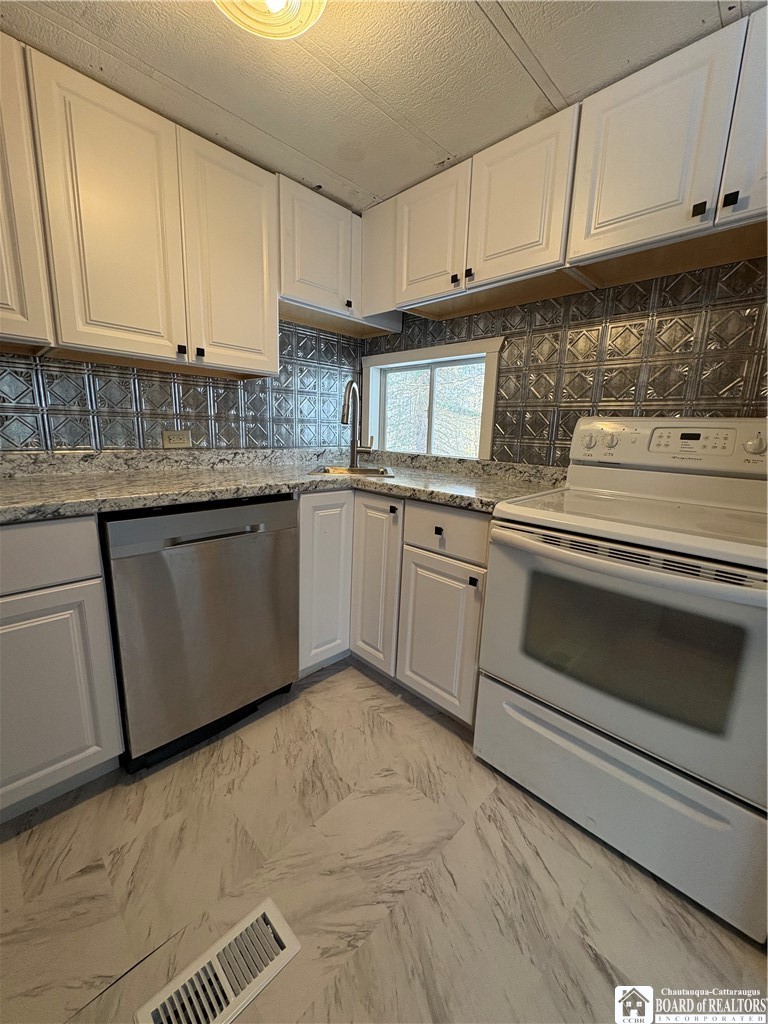 6070 Wiery Road Chautauqua, NY 14757 - Photo 8 of 48