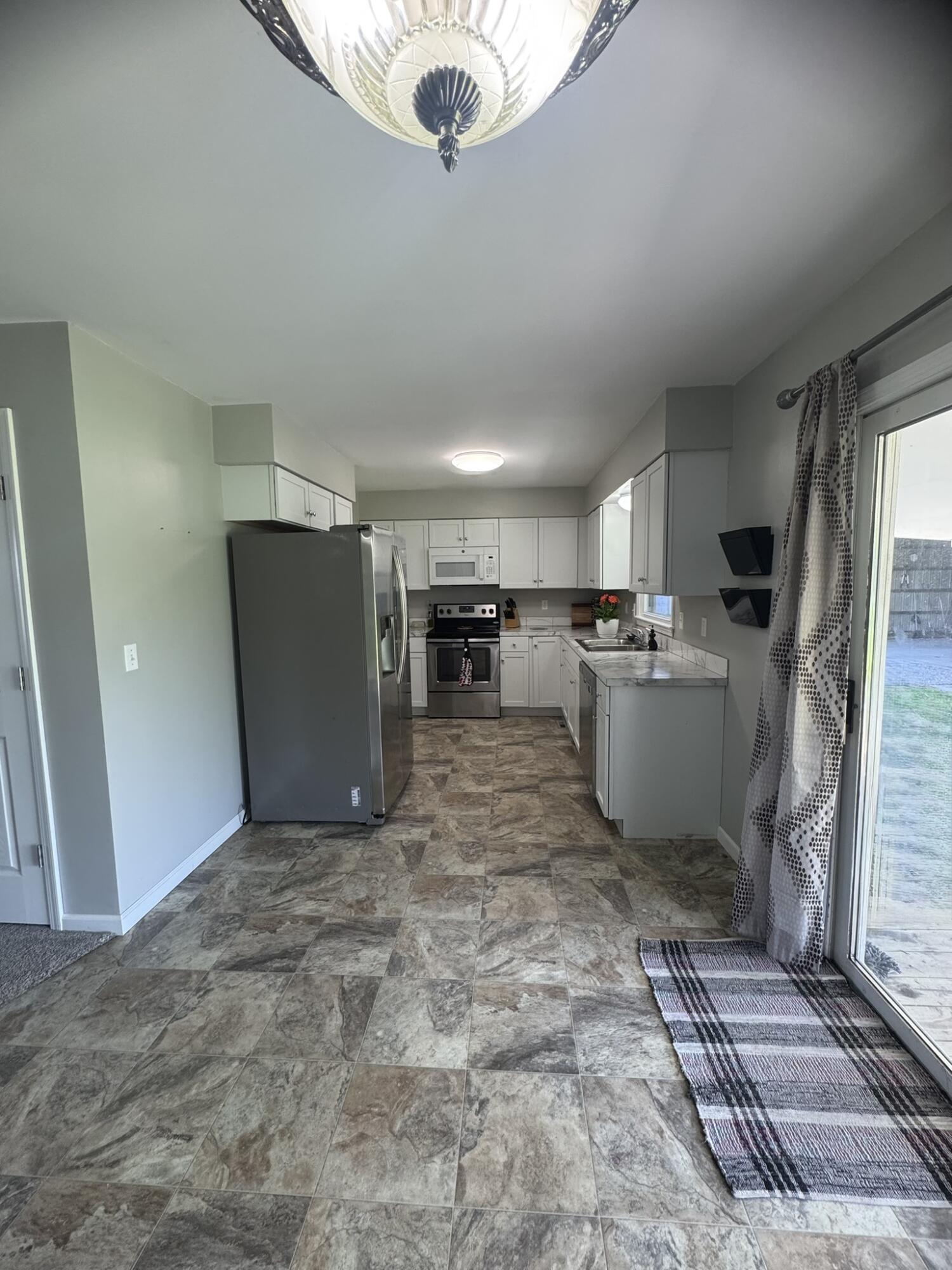 1535 West Kinley Road St. Johns, MI 48879 - Photo 11 of 41 IMG_3687
