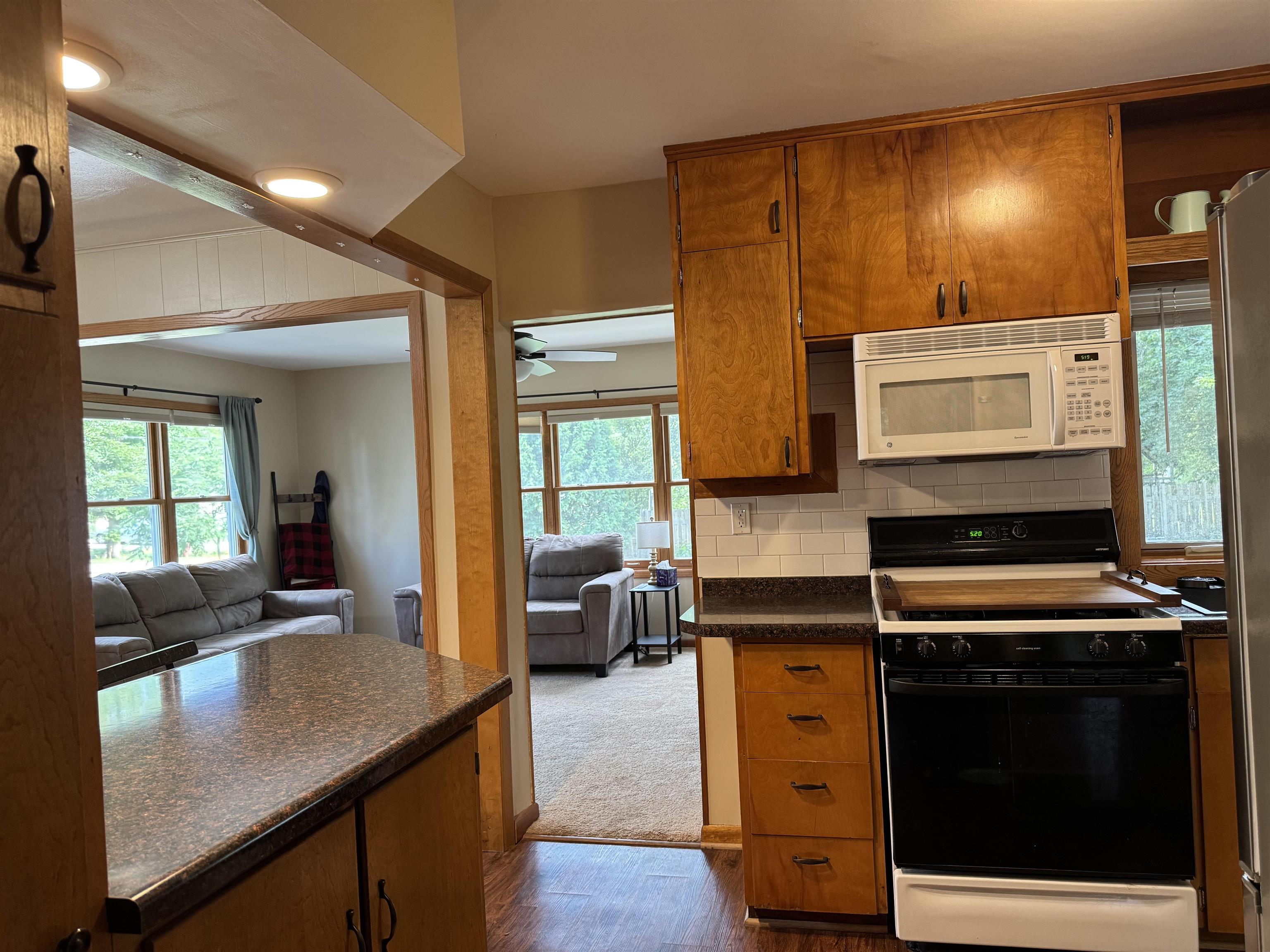 359 6th Street Prairie du Sac, WI 53578 - Photo 10 of 25
