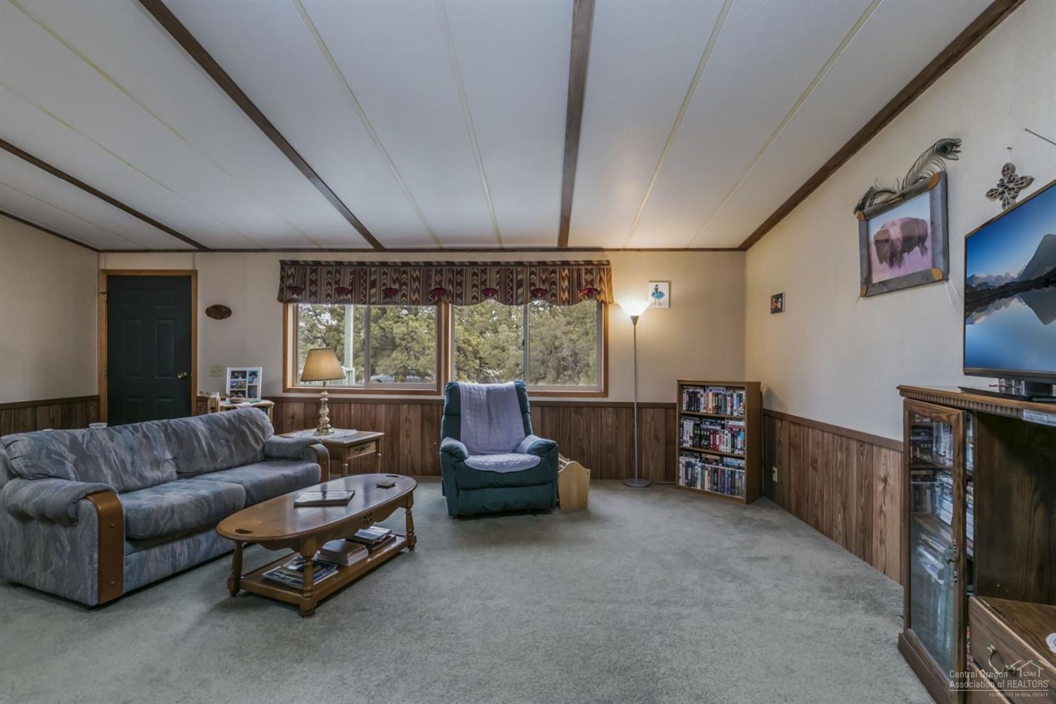 21587 Morrill Road Bend, OR 97701 - Photo 6 of 25 Additional Photo