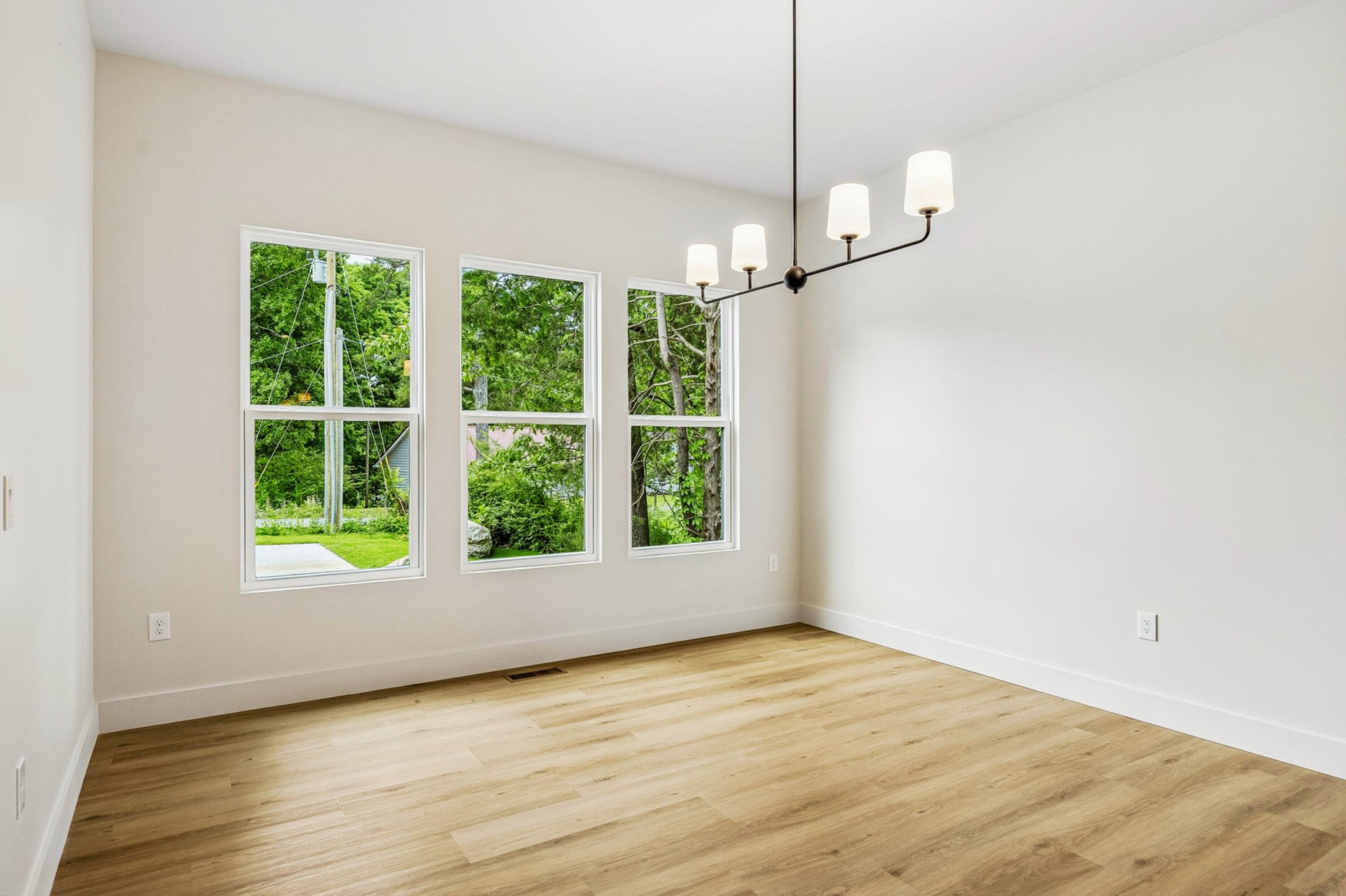 568 Wilkinson Road Northeast Cleveland, TN 37323 - Photo 20 of 67 DINNING ROOM WINDOWS VIEW