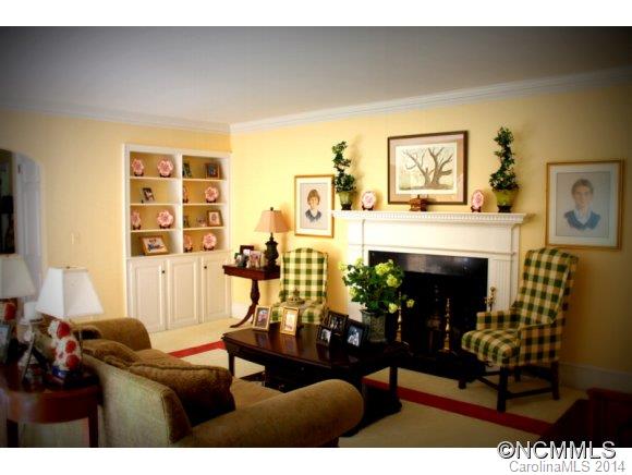248 Edwards Street Rutherfordton, NC 28139 - Photo 4 of 24 Gallery Image 4