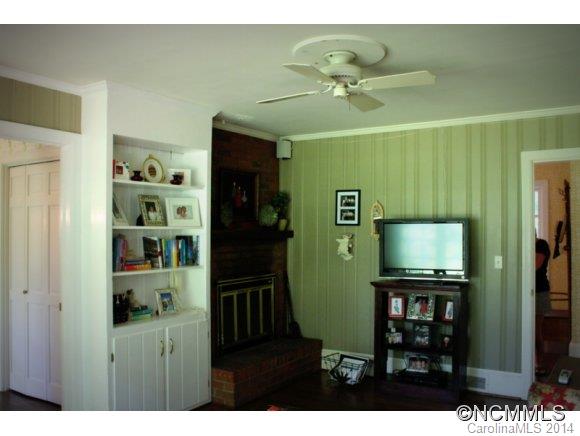 248 Edwards Street Rutherfordton, NC 28139 - Photo 9 of 24 Gallery Image 9