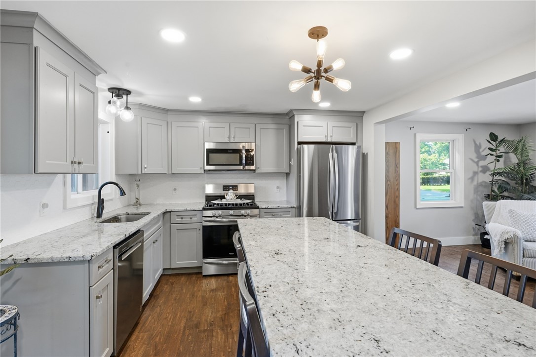 6 Adrian Street Warwick, RI 02886 - Photo 3 of 30 Gallery Image 3