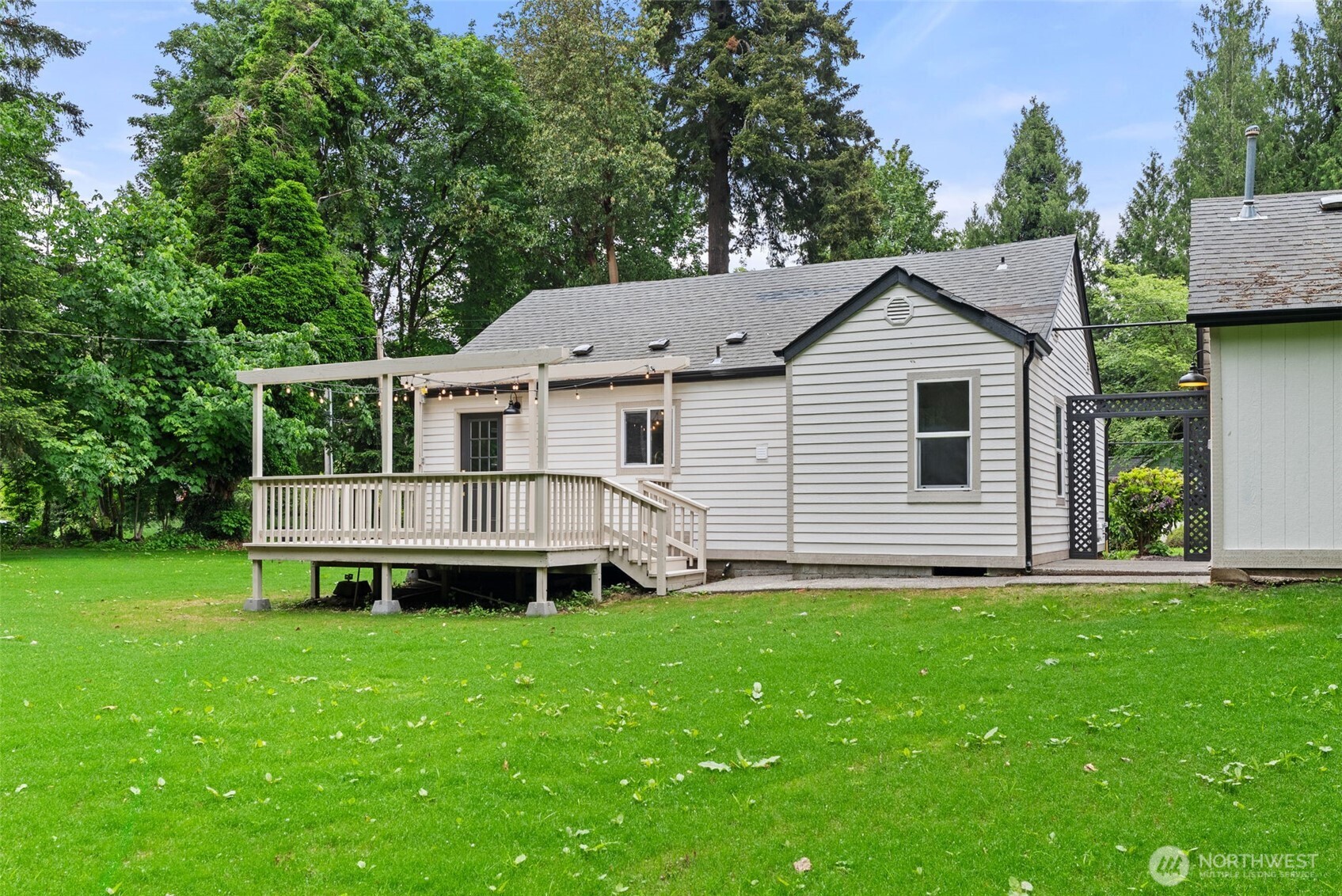 2001 Karen Frazier Road Southeast Olympia, WA 98501 - Photo 32 of 38