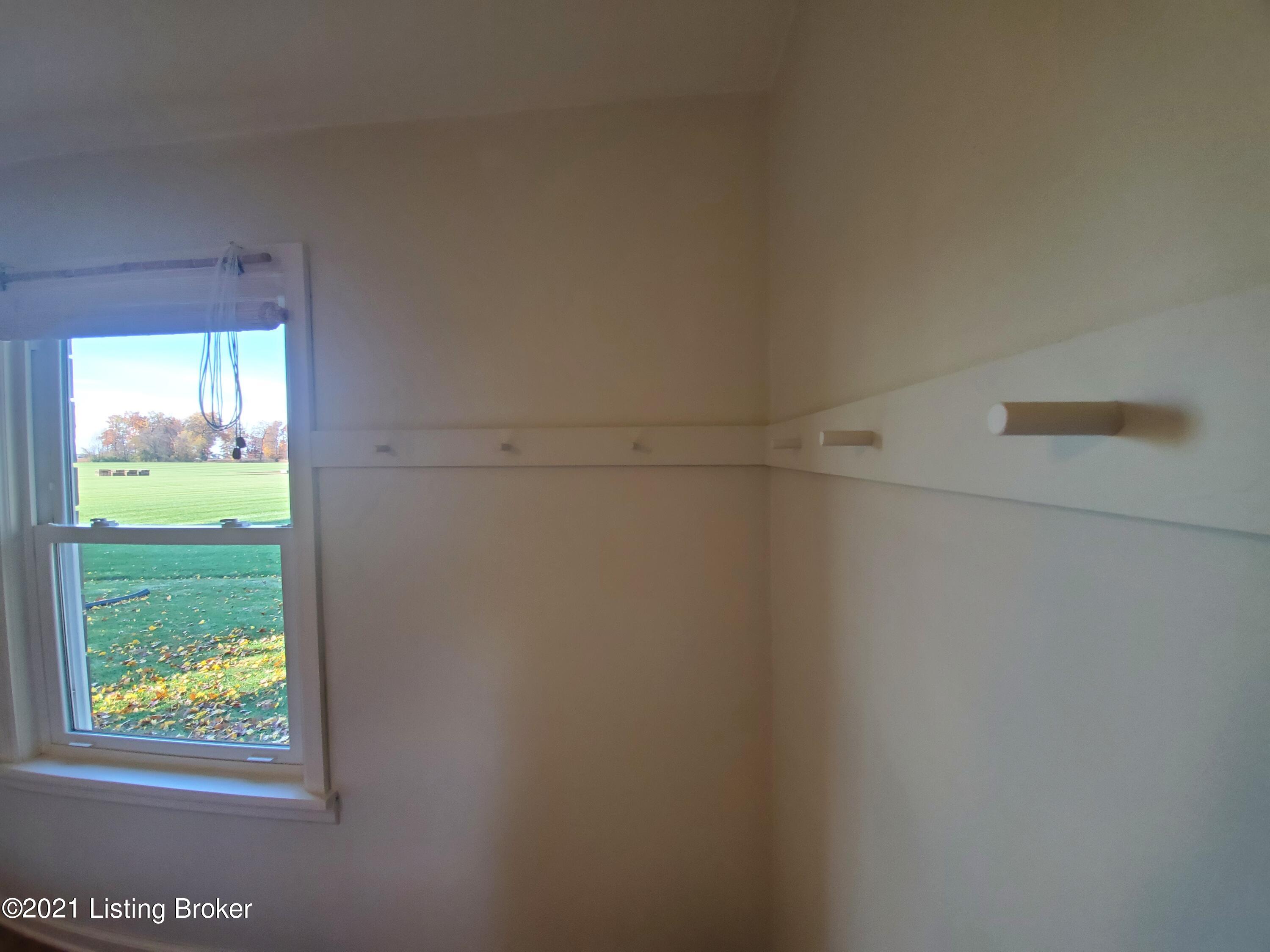 217 Waterford Road Mount Washington, KY 40047 - Photo 27 of 57 20211112_100850