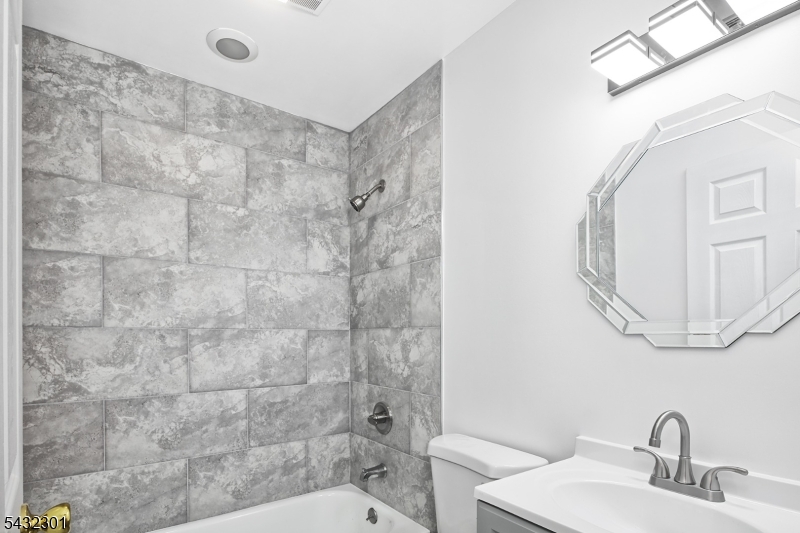 9 Madison Avenue, Unit 18 Paterson, NJ 07524 - Photo 8 of 17